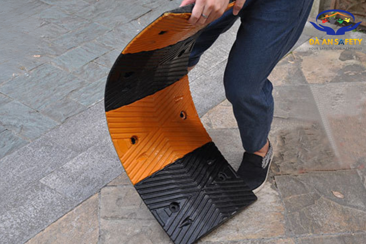 ưu điểm nổi bật của gờ giảm tốc